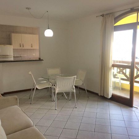 Apartamento Em Residencial Riviera ฟลอเรียนอโปลิส ภายนอก รูปภาพ