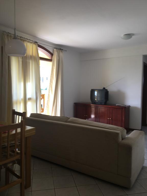 Apartamento Em Residencial Riviera ฟลอเรียนอโปลิส ภายนอก รูปภาพ