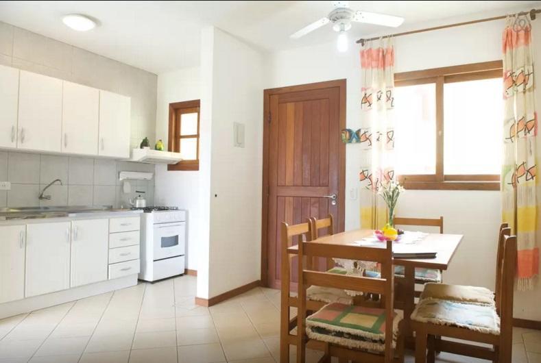 Apartamento Em Residencial Riviera ฟลอเรียนอโปลิส ภายนอก รูปภาพ